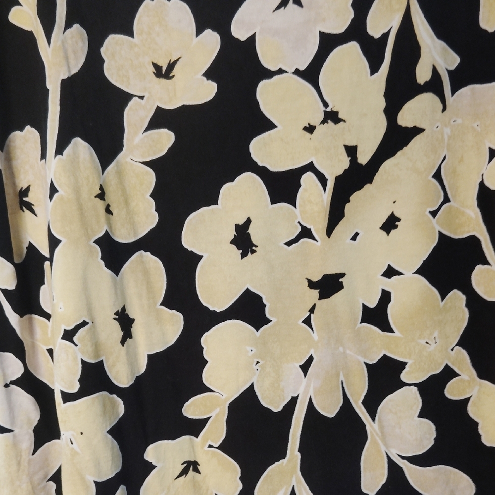 Alfani Yellow and White Floral Short Sleeve Tee - Picture 3 of 6